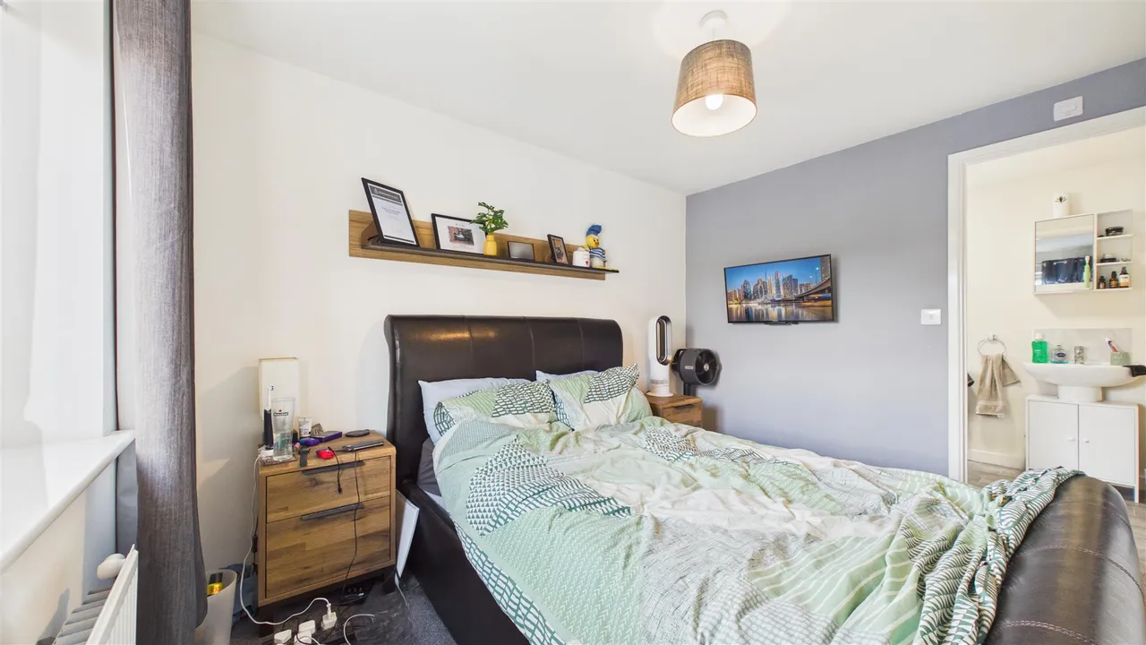 Manor Drive, Peterborough, photo 11