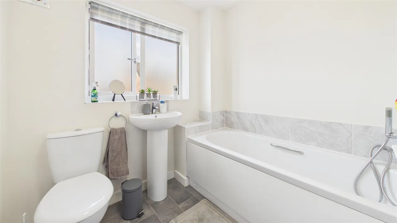 Manor Drive, Peterborough, photo 18
