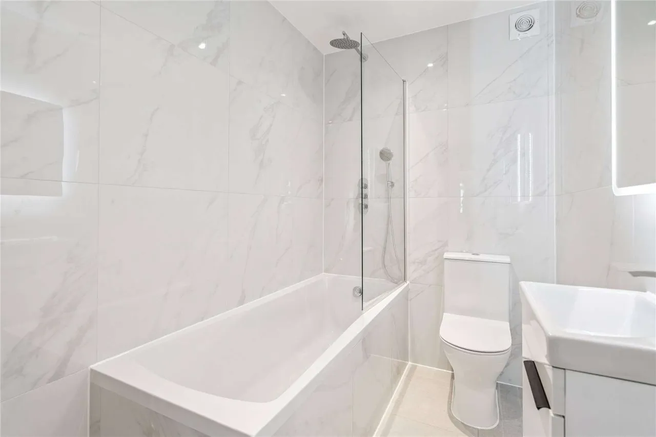 Laurels Road, Iver, SL0, photo 5
