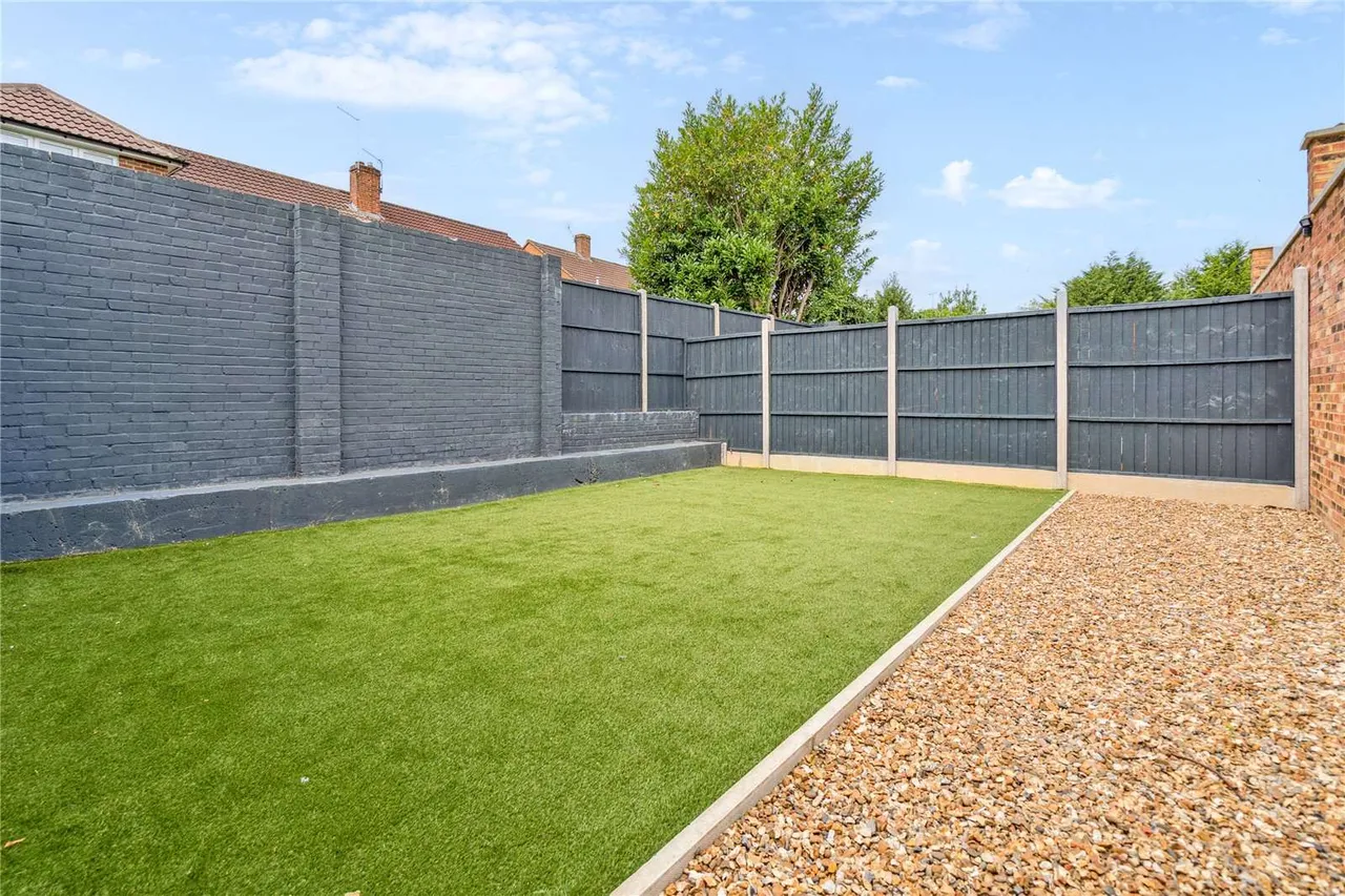 Laurels Road, Iver, SL0, photo 6