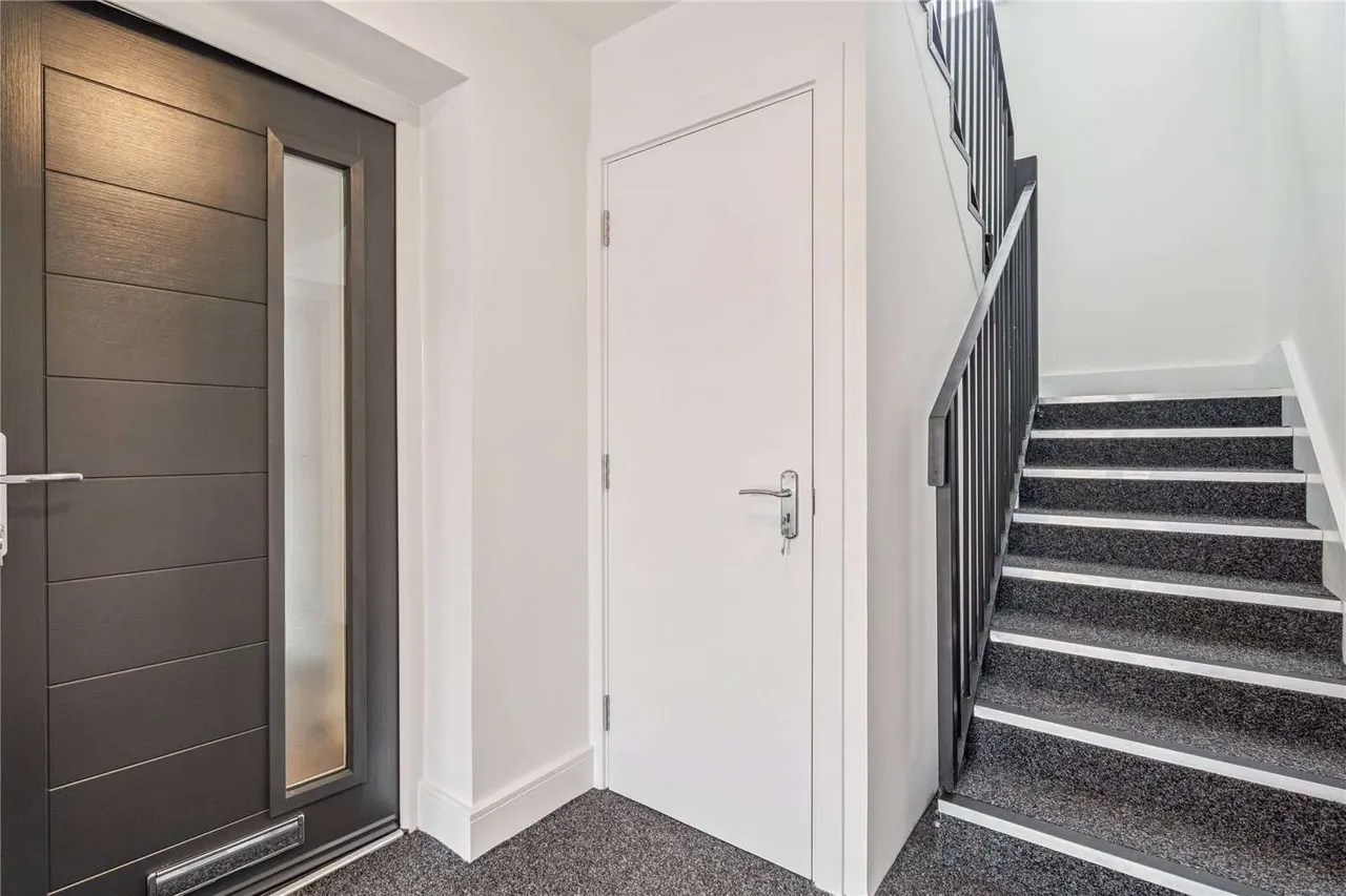 Laurels Road, Iver, SL0, photo 2