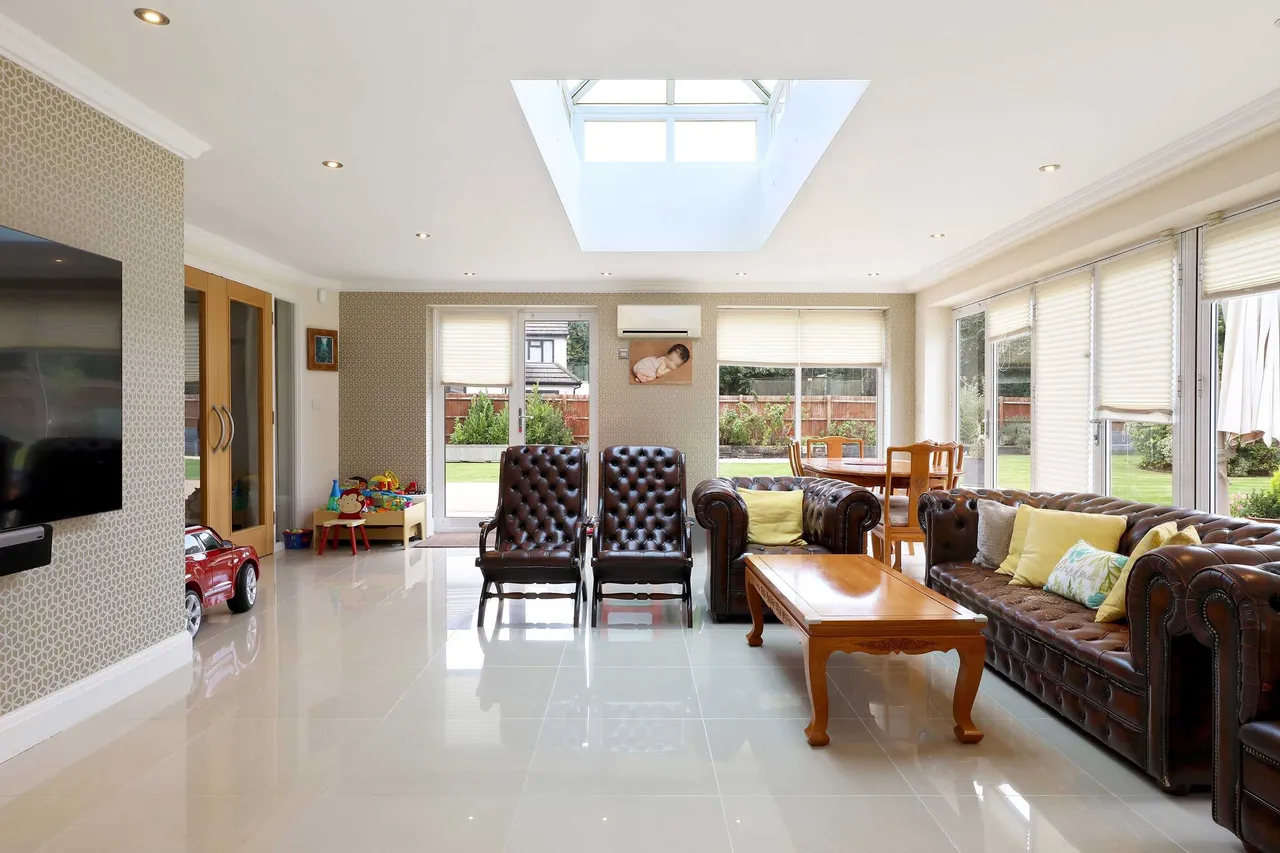 15 Vicarage Way, Gerrards Cross, SL9, photo 5