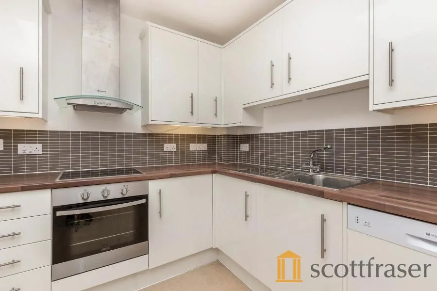Butlers Drive, Carterton, OX18, photo 3