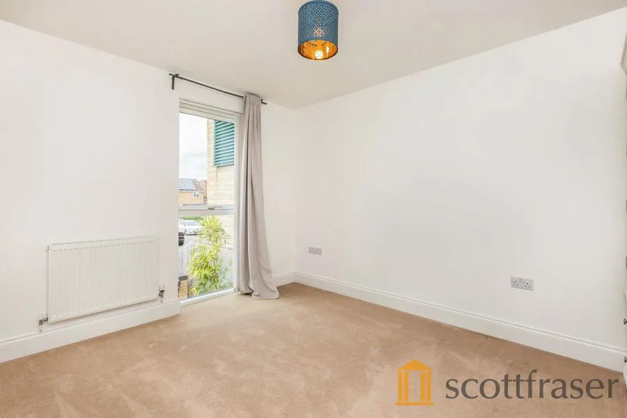 Butlers Drive, Carterton, OX18, photo 6