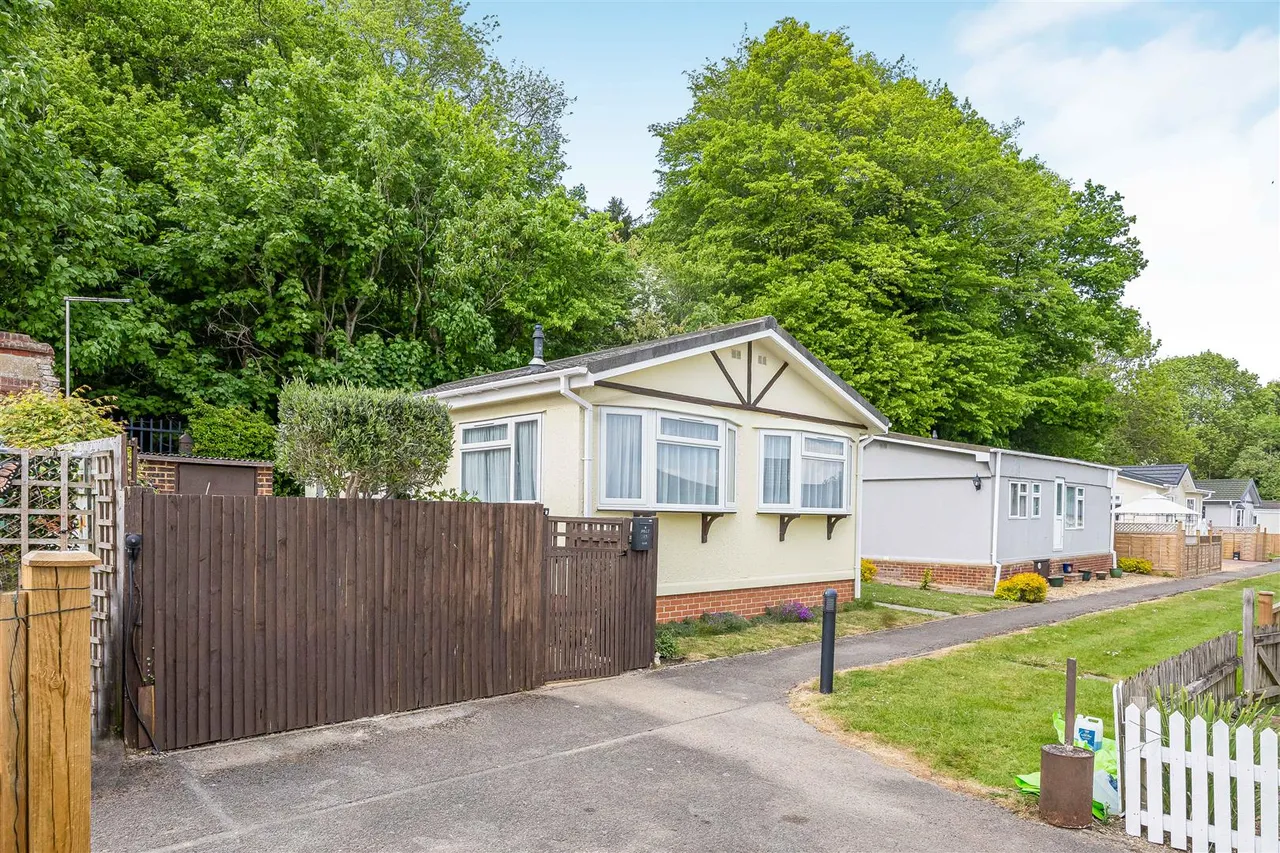 Peppard Road, Emmer Green, RG4, photo 7