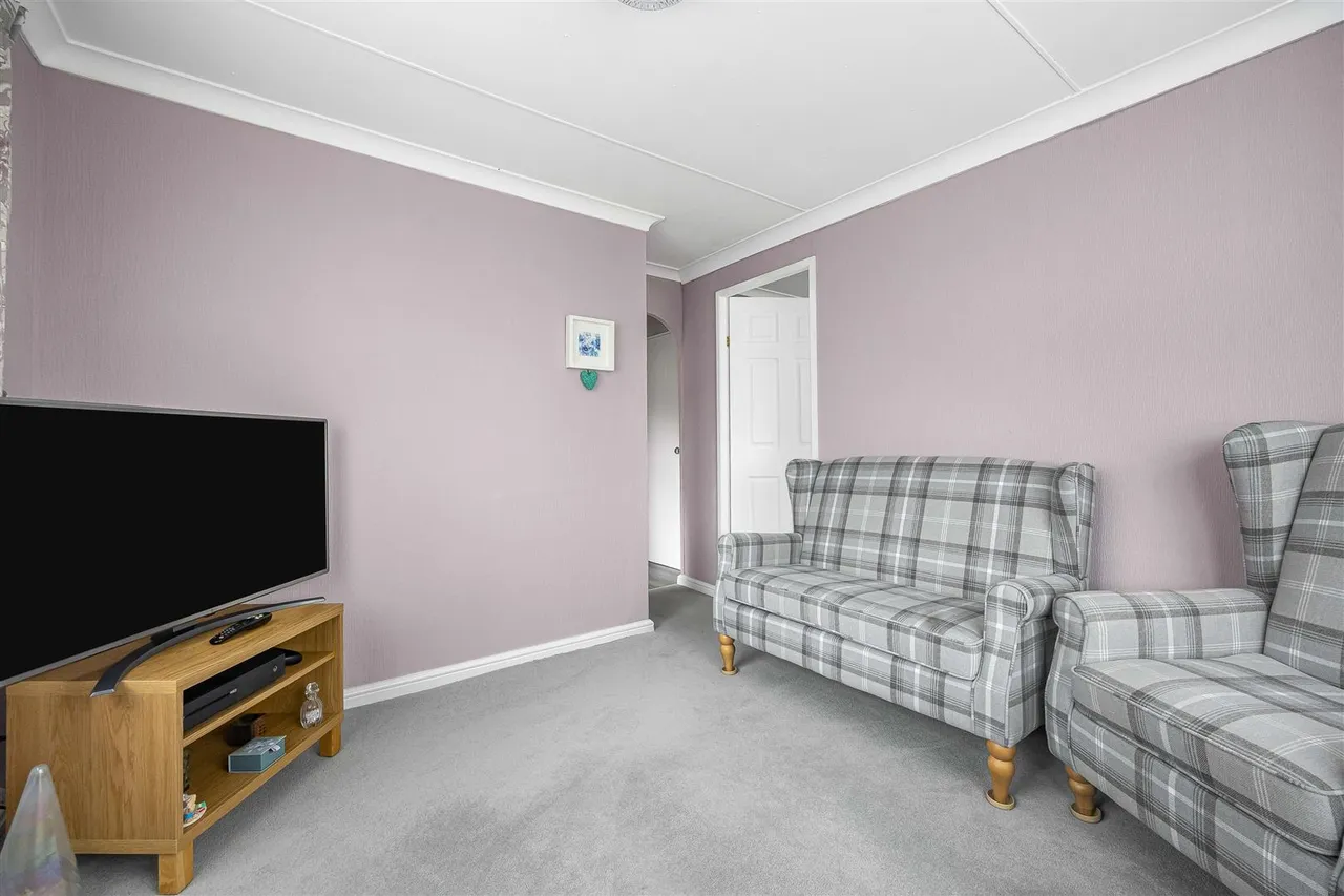 Peppard Road, Emmer Green, RG4, photo 3