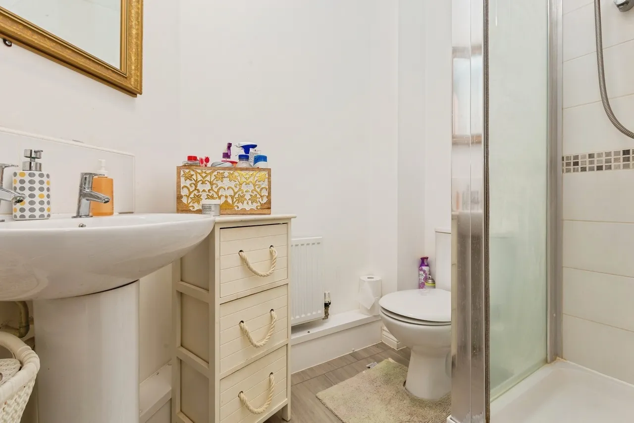 Barland Way, Aylesbury, HP18, photo 6