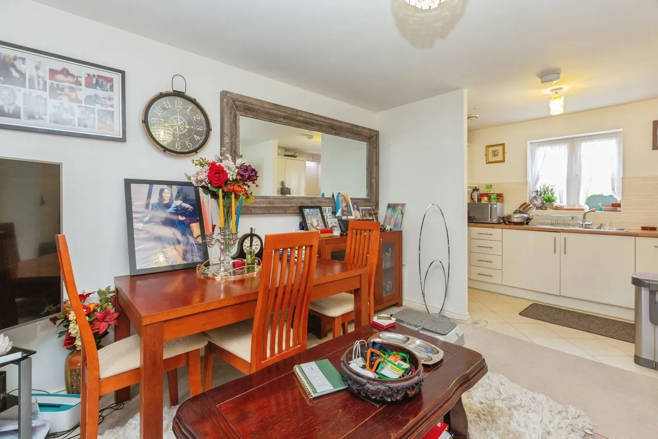 Barland Way, Aylesbury, HP18, photo 11
