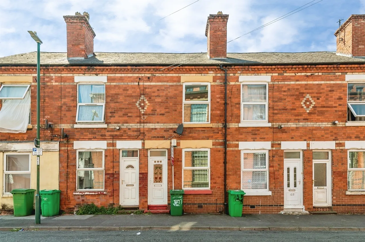 2 bed house for sale, Forster Street, Nottingham, NG7