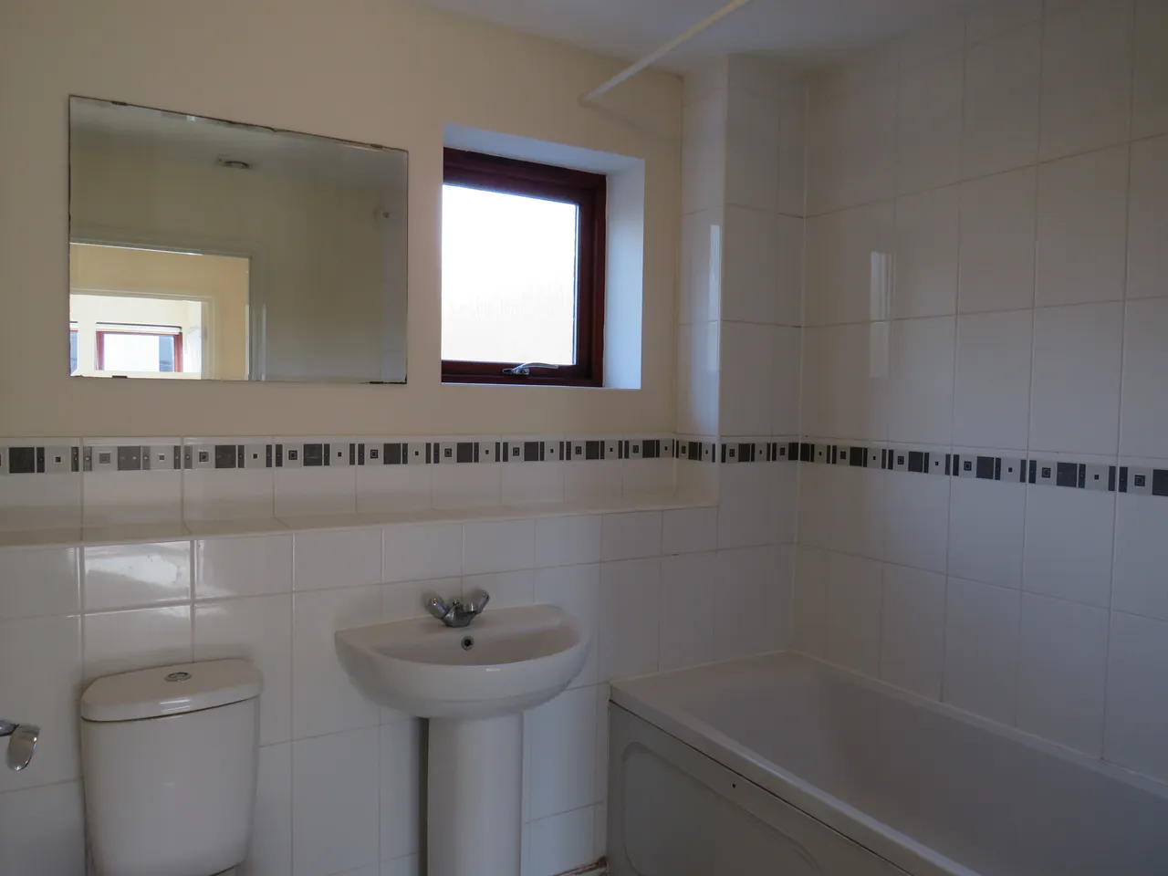 Elder Road, Rooksdown, RG24, photo 6