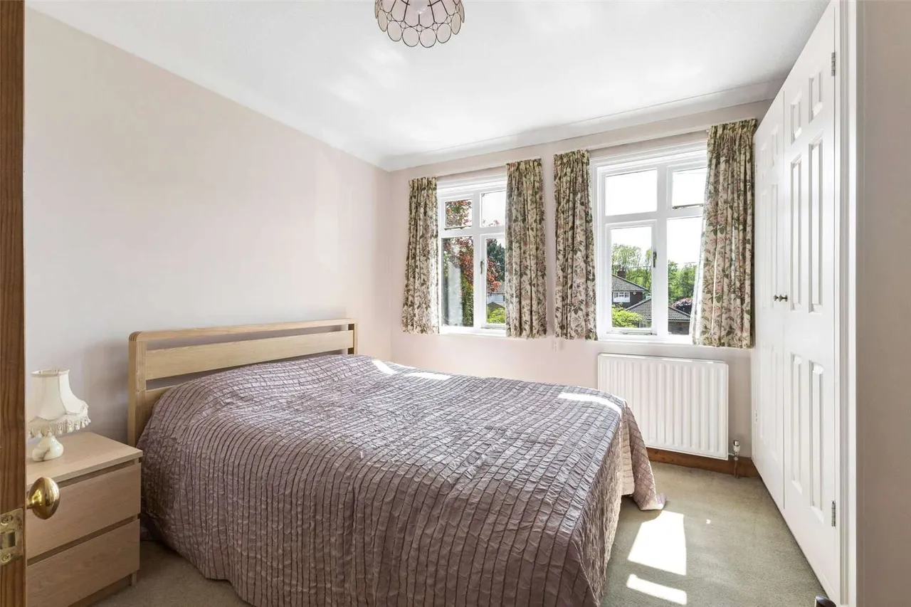 Widmoor, Wooburn Green, Buckinghamshire, HP10 0JG, photo 11