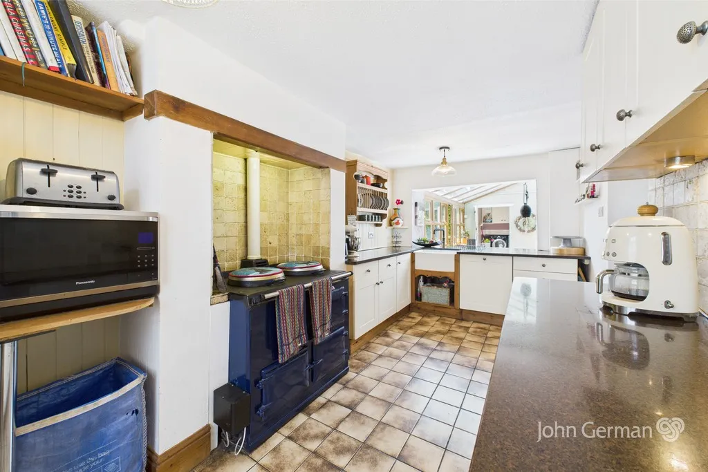 Main Road, Great Haywood, photo 10