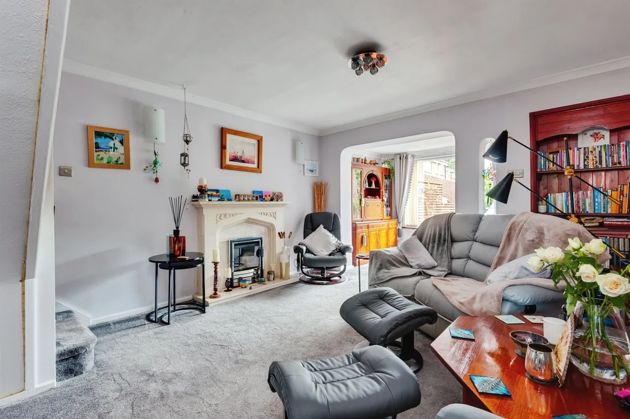Aster Crescent, Beechwood, WA7, photo 8