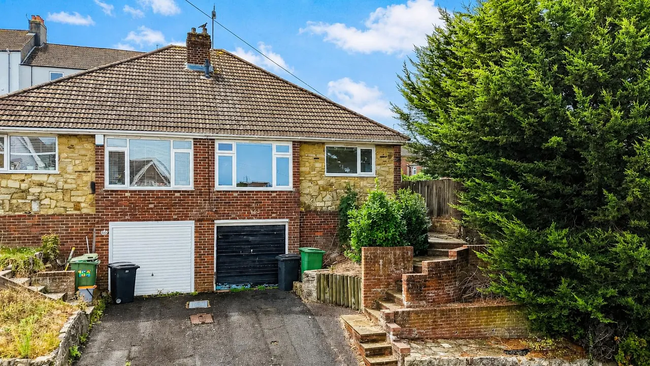 2 bed house for sale, Frederick Road, Hastings