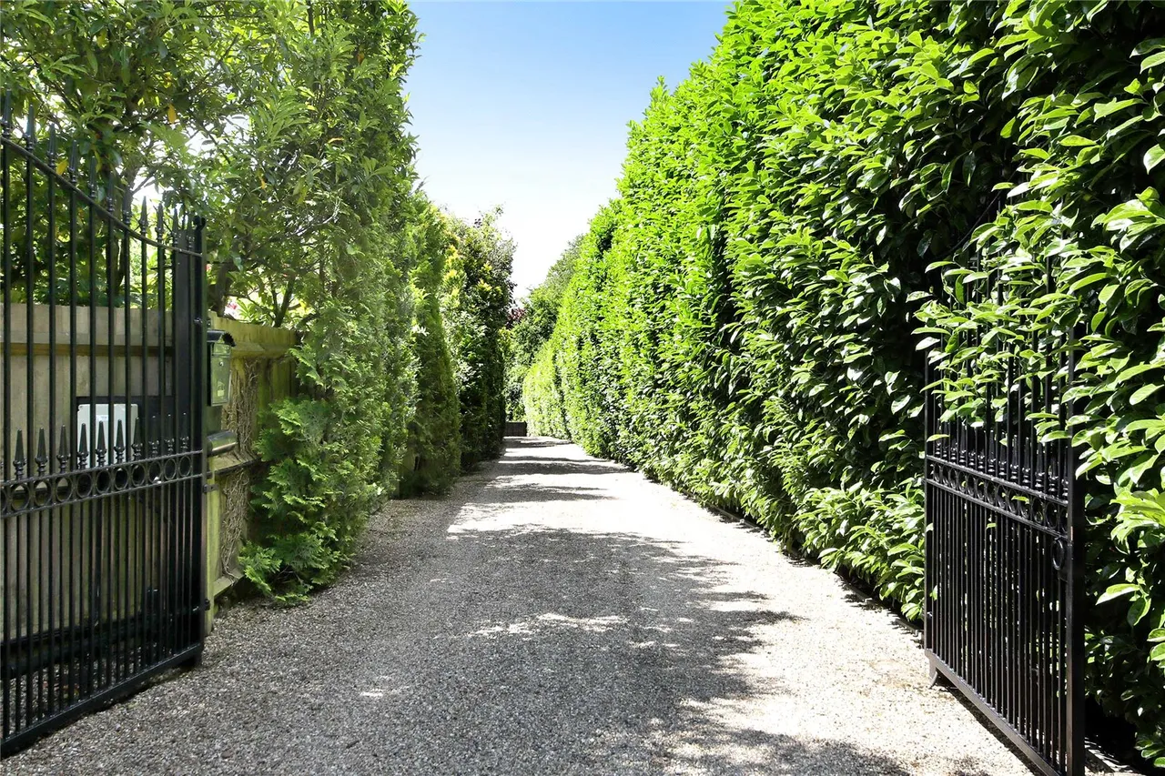 Manor Road, Penn, HP10, photo 26