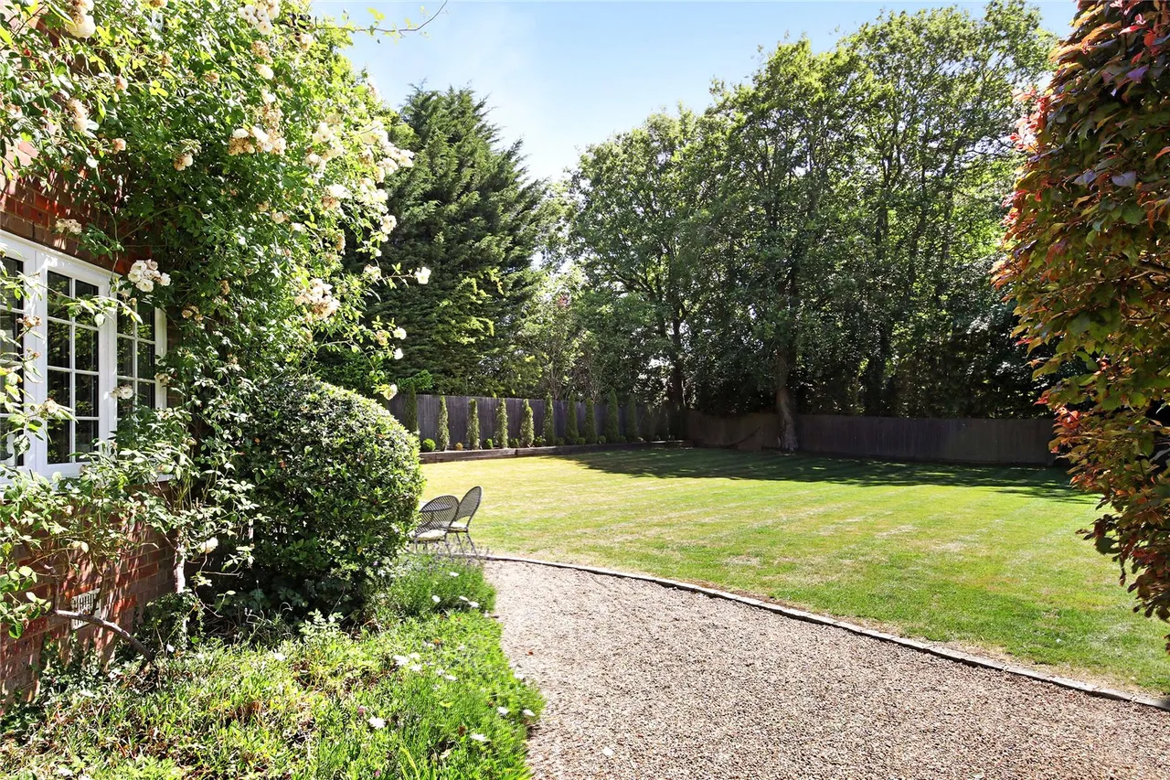 Manor Road, Penn, HP10, photo 27
