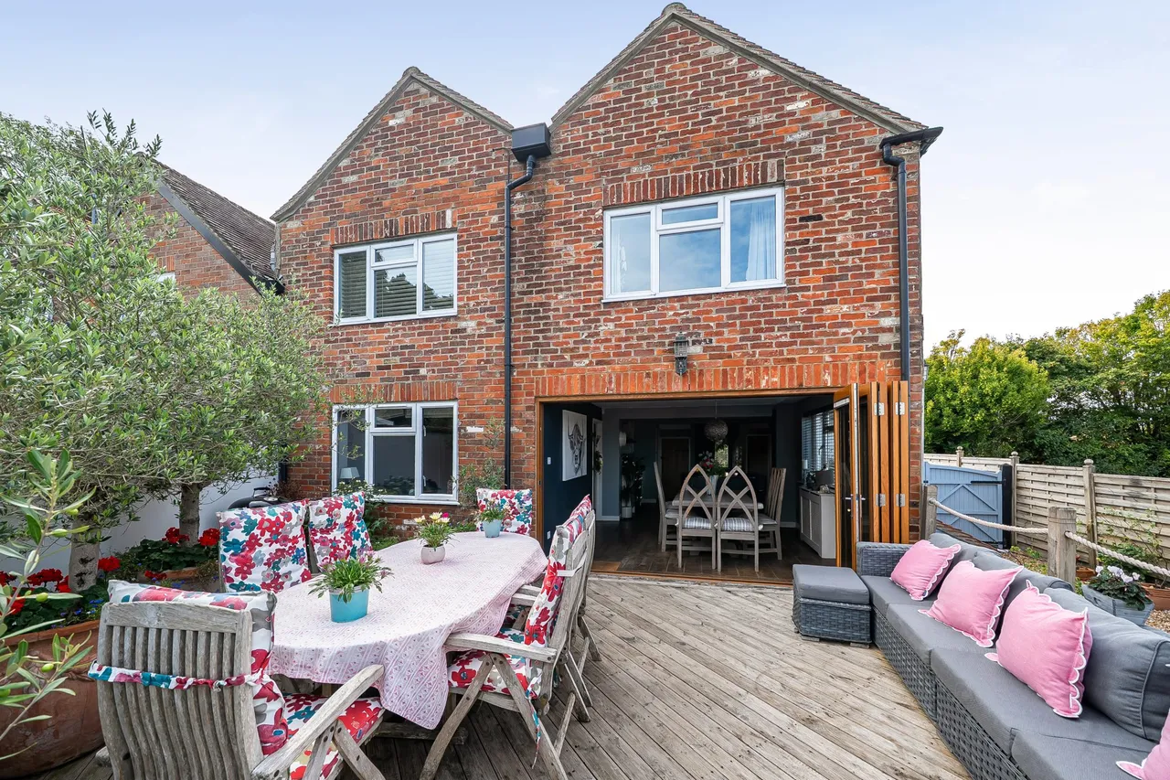 Island Cottages Kembers Lane, Mapledurwell, Basingstoke, RG25 2NA, photo 7