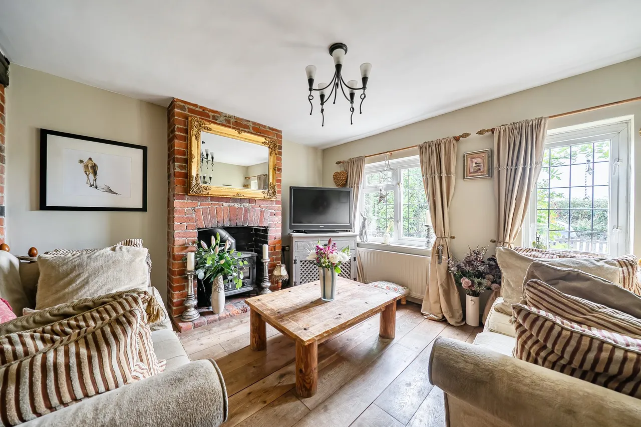 Island Cottages Kembers Lane, Mapledurwell, Basingstoke, RG25 2NA, photo 10