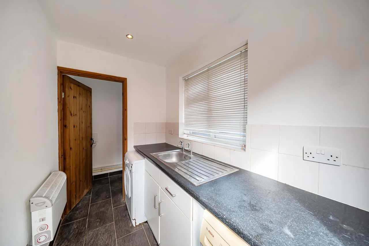 Island Cottages Kembers Lane, Mapledurwell, Basingstoke, RG25 2NA, photo 20
