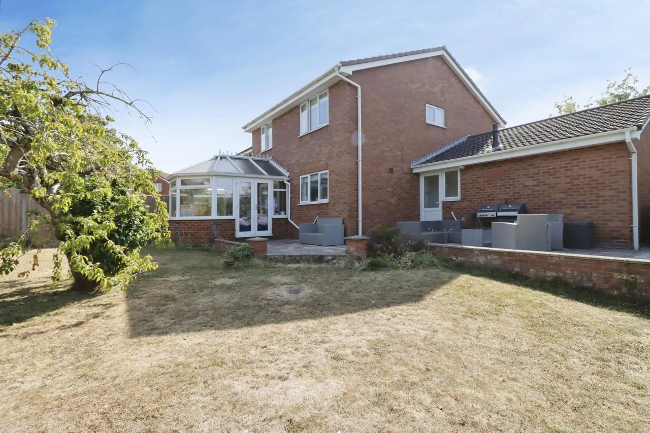 Damson Drive, The Rock, TF3, photo 25