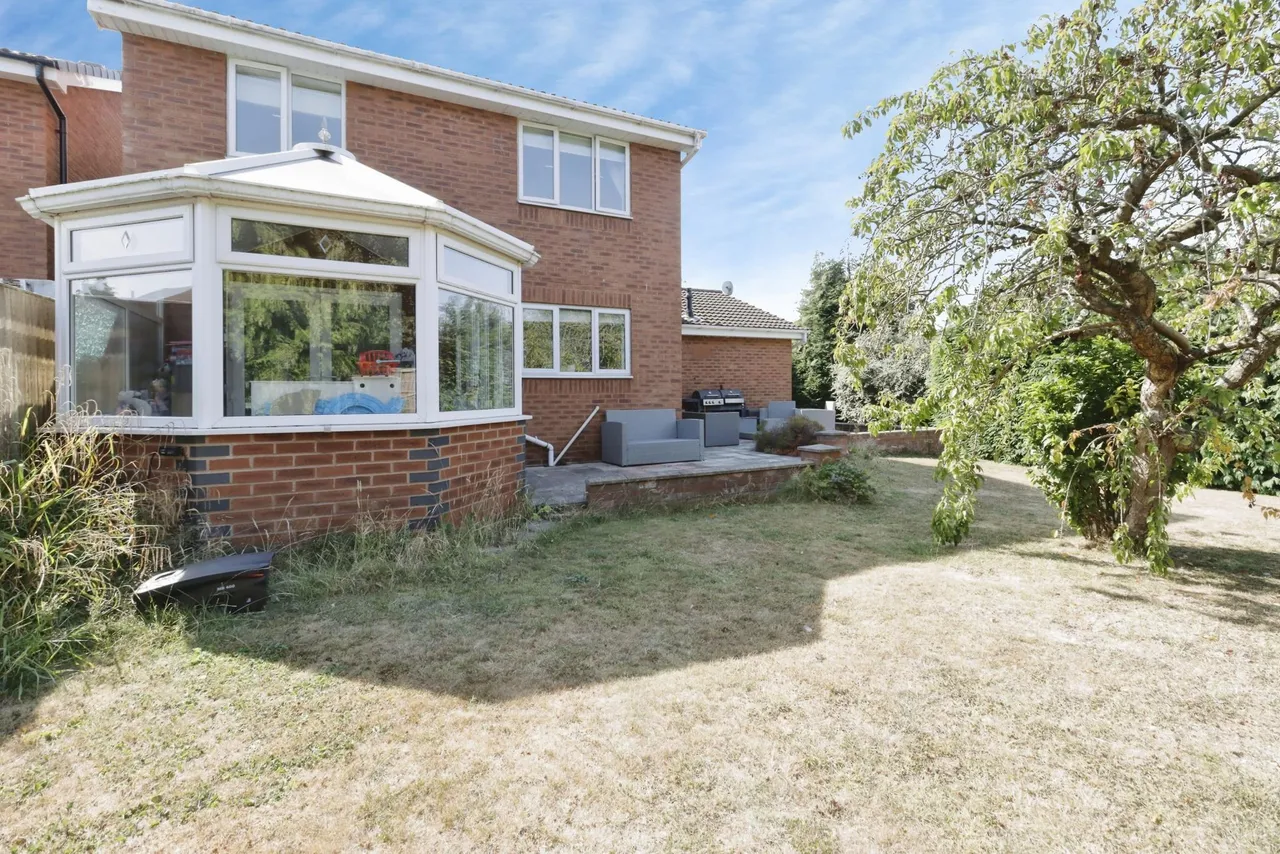 Damson Drive, The Rock, TF3, photo 24