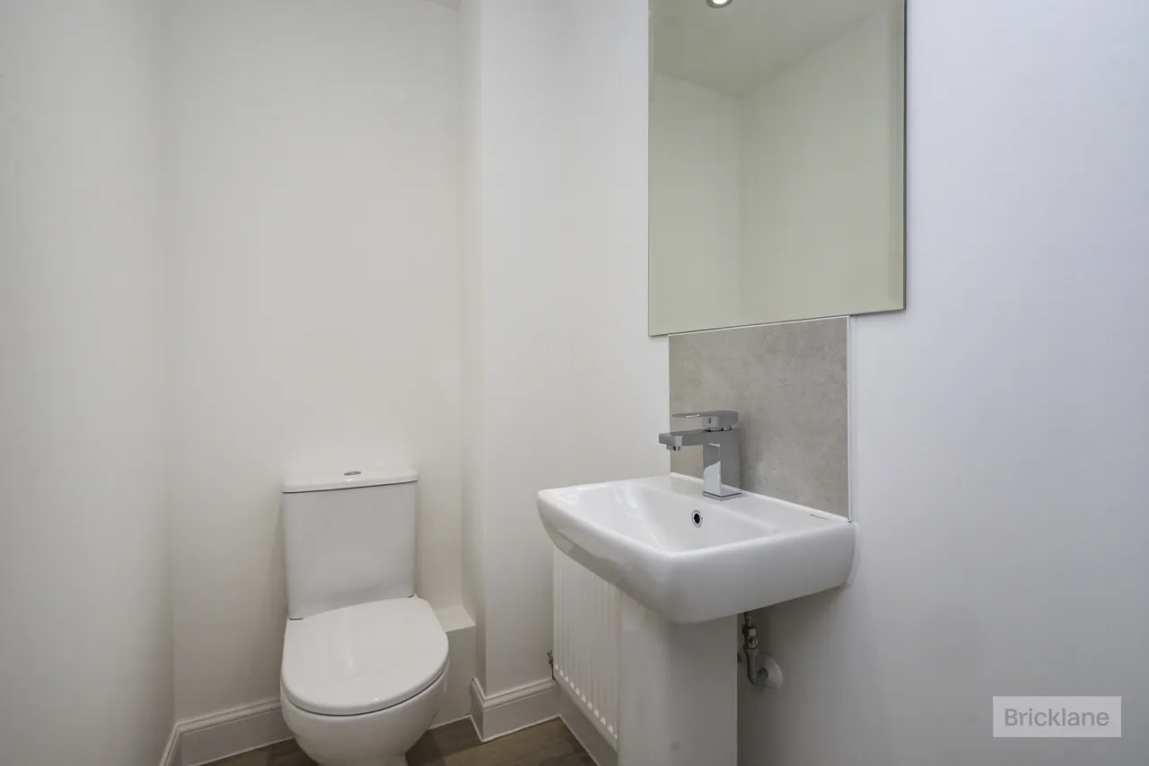 Tangmere Road, HAILSHAM, photo 5