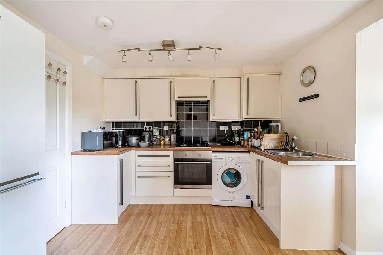 Filton Avenue, Filton, BS34, photo 3