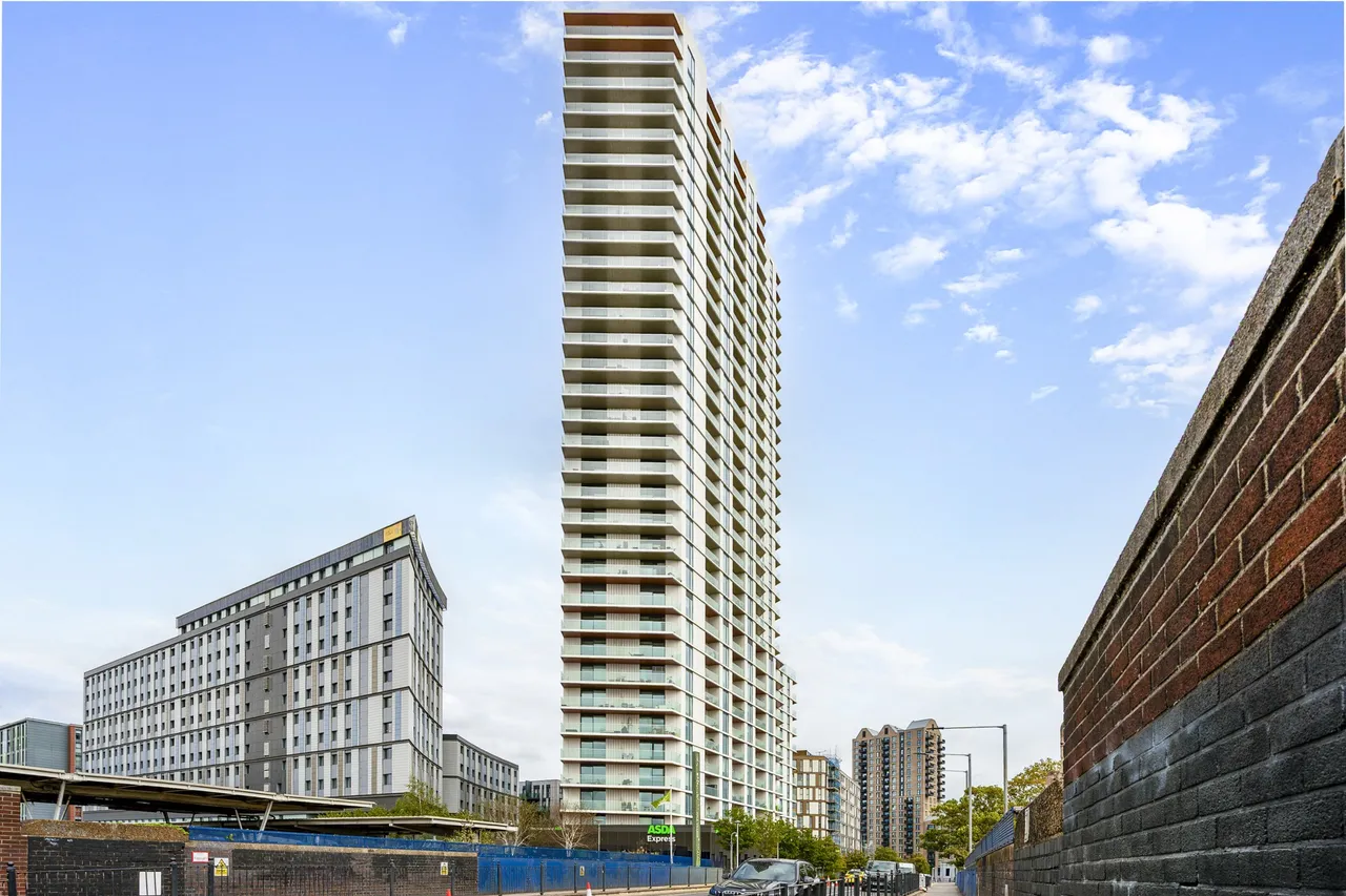 1 bed flat for sale, Daneland Walk, N17