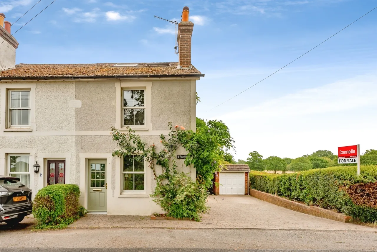 4 bed house for sale — Copthorne Bank, Copthorne, Crawley