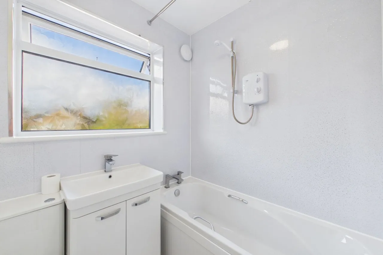 Sutton Lane, Barmby Moor, YO42, photo 15