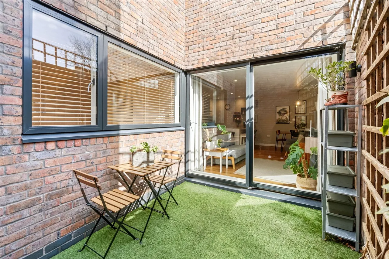 Callington Mews, Twickenham, TW2 5EY, photo 9