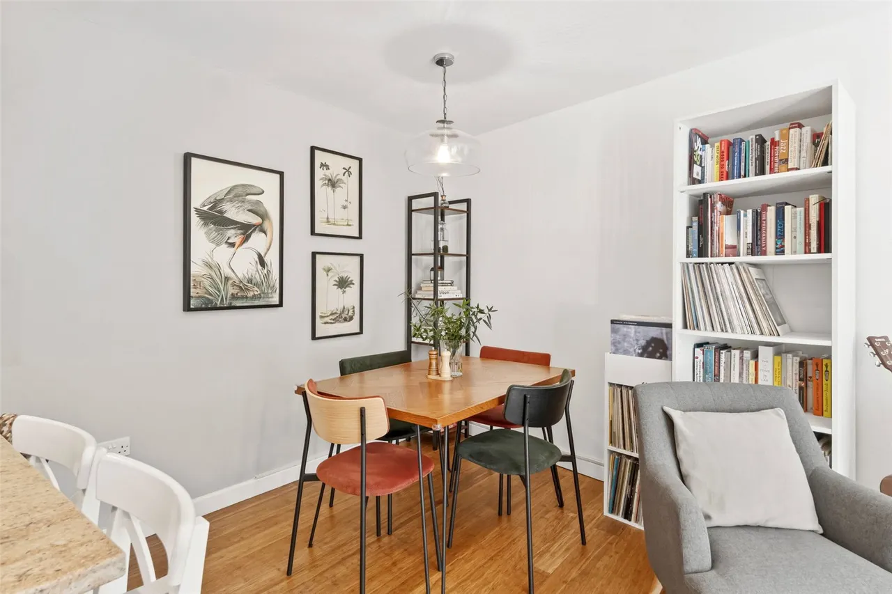 Callington Mews, Twickenham, TW2 5EY, photo 5