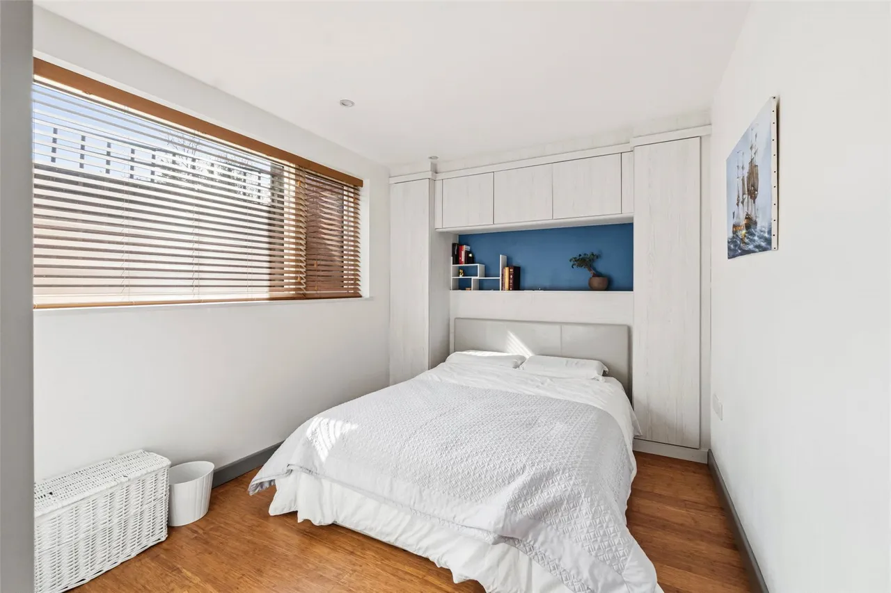 Callington Mews, Twickenham, TW2 5EY, photo 6