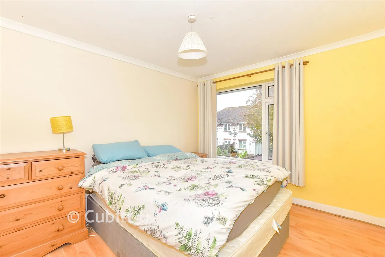 The Peacheries, Chichester, PO19, photo 9