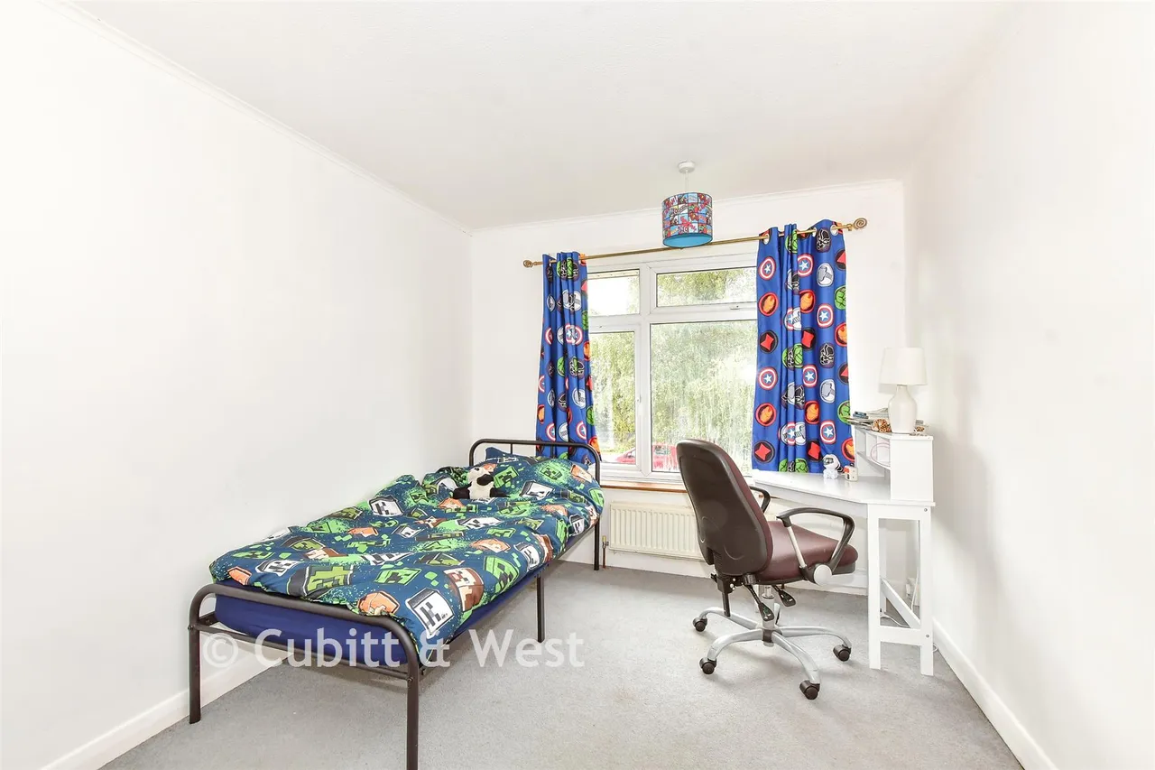 The Peacheries, Chichester, PO19, photo 8