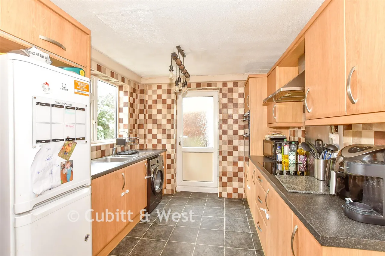 The Peacheries, Chichester, PO19, photo 6