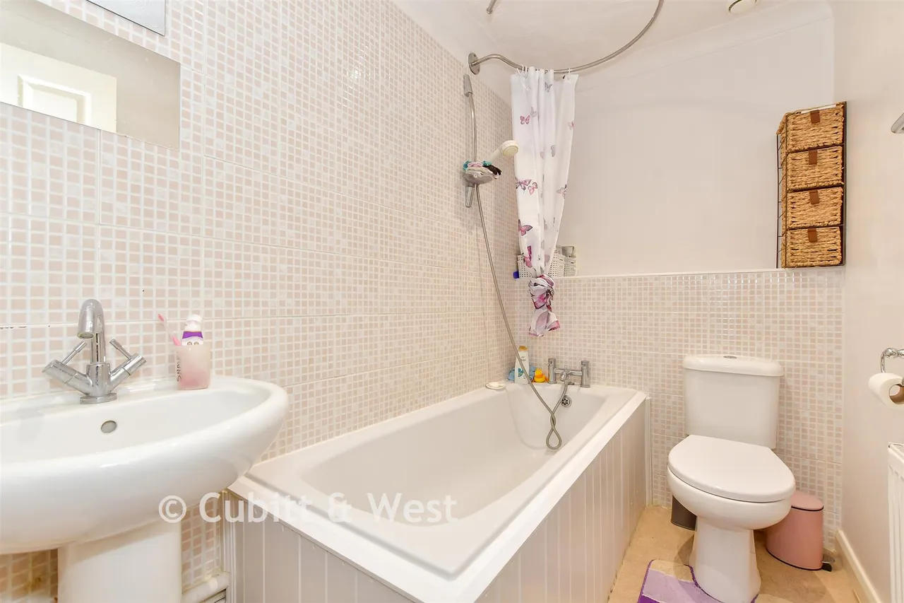 Oberon Close, Waterlooville, PO7, photo 8
