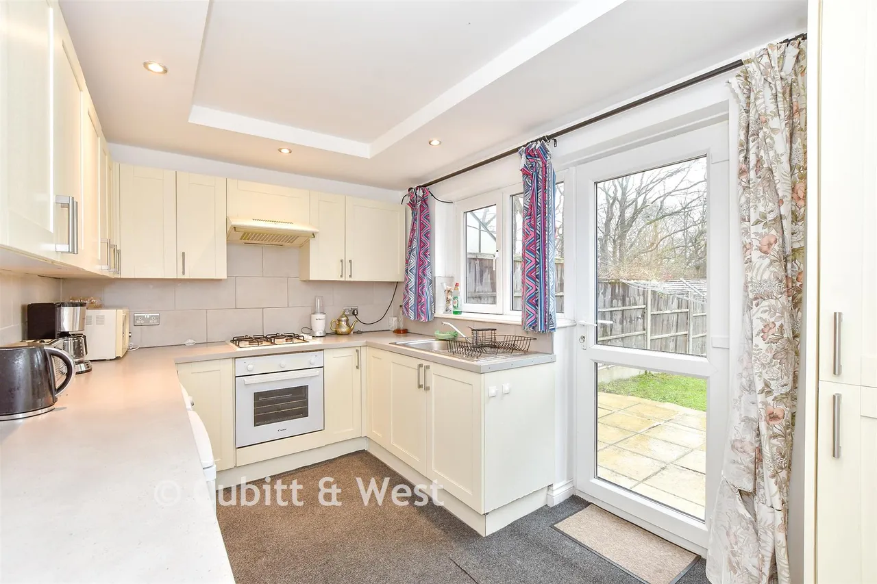 Oberon Close, Waterlooville, PO7, photo 6