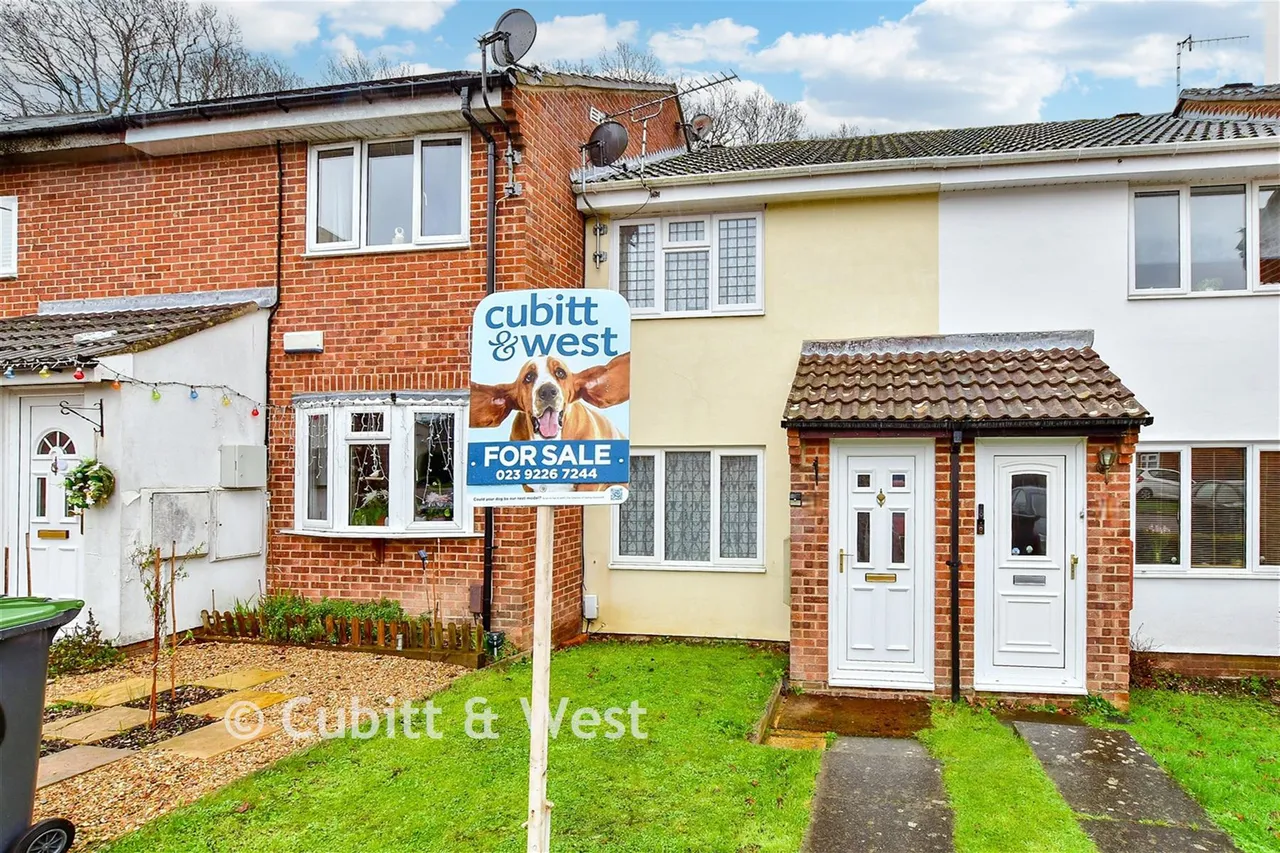 2 bed house for sale, Oberon Close, Waterlooville, PO7