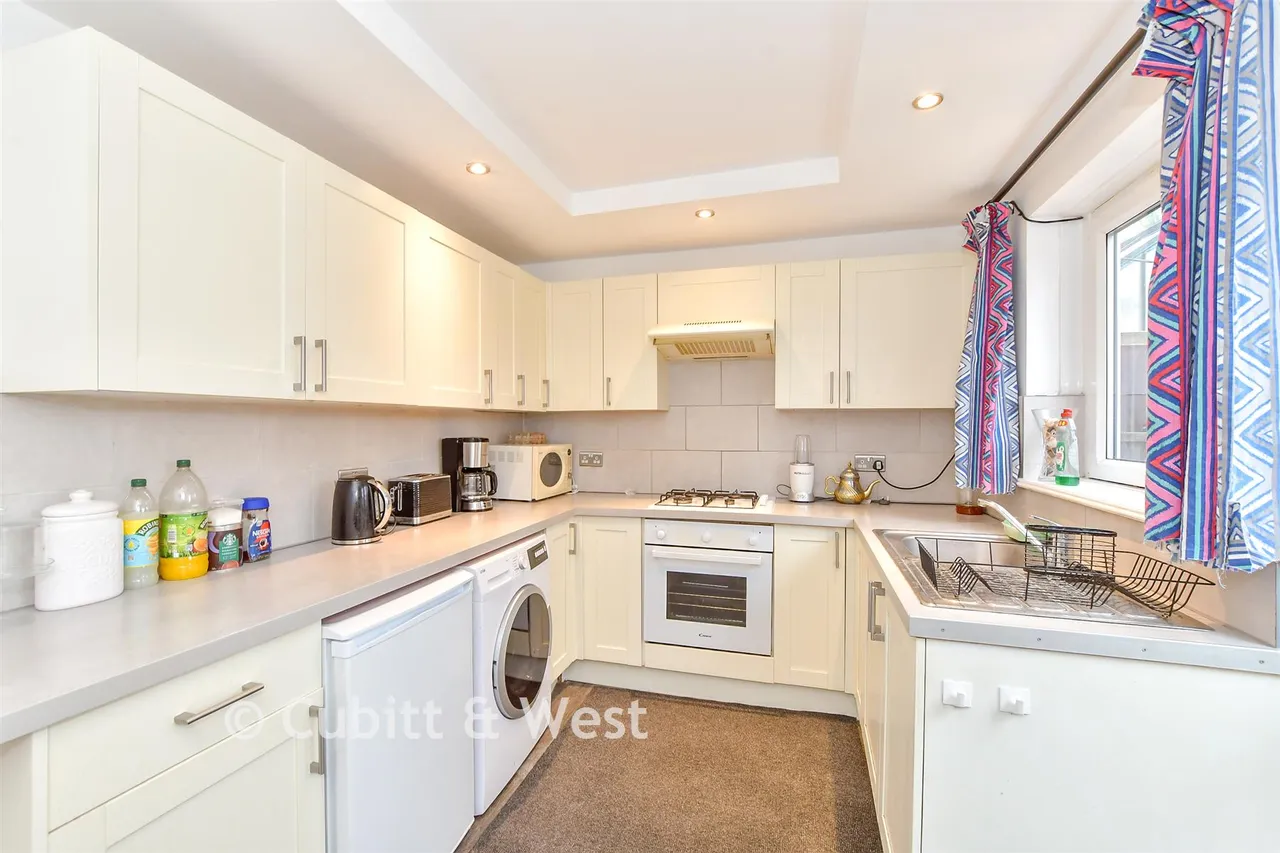 Oberon Close, Waterlooville, PO7, photo 2