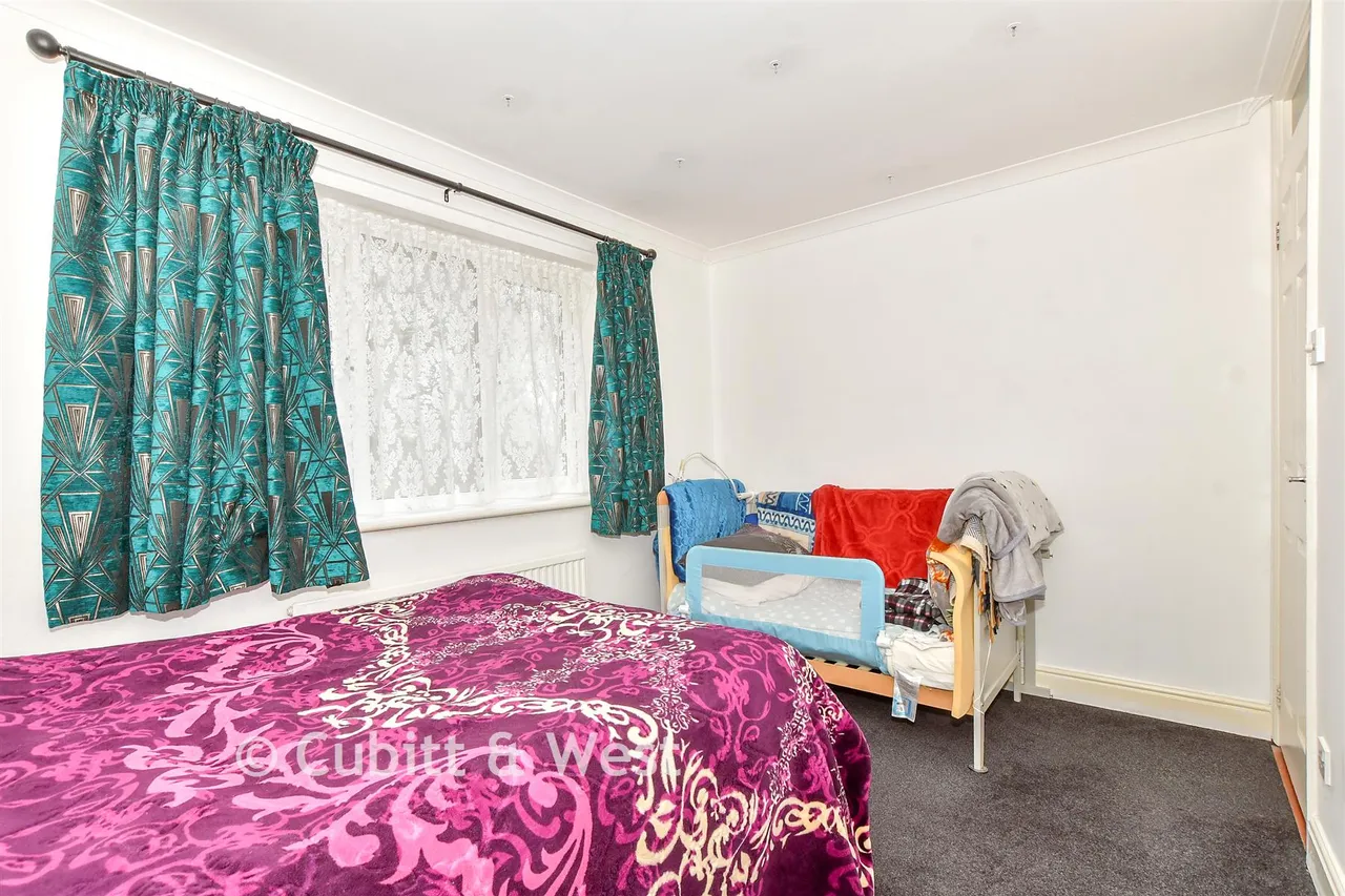Oberon Close, Waterlooville, PO7, photo 7