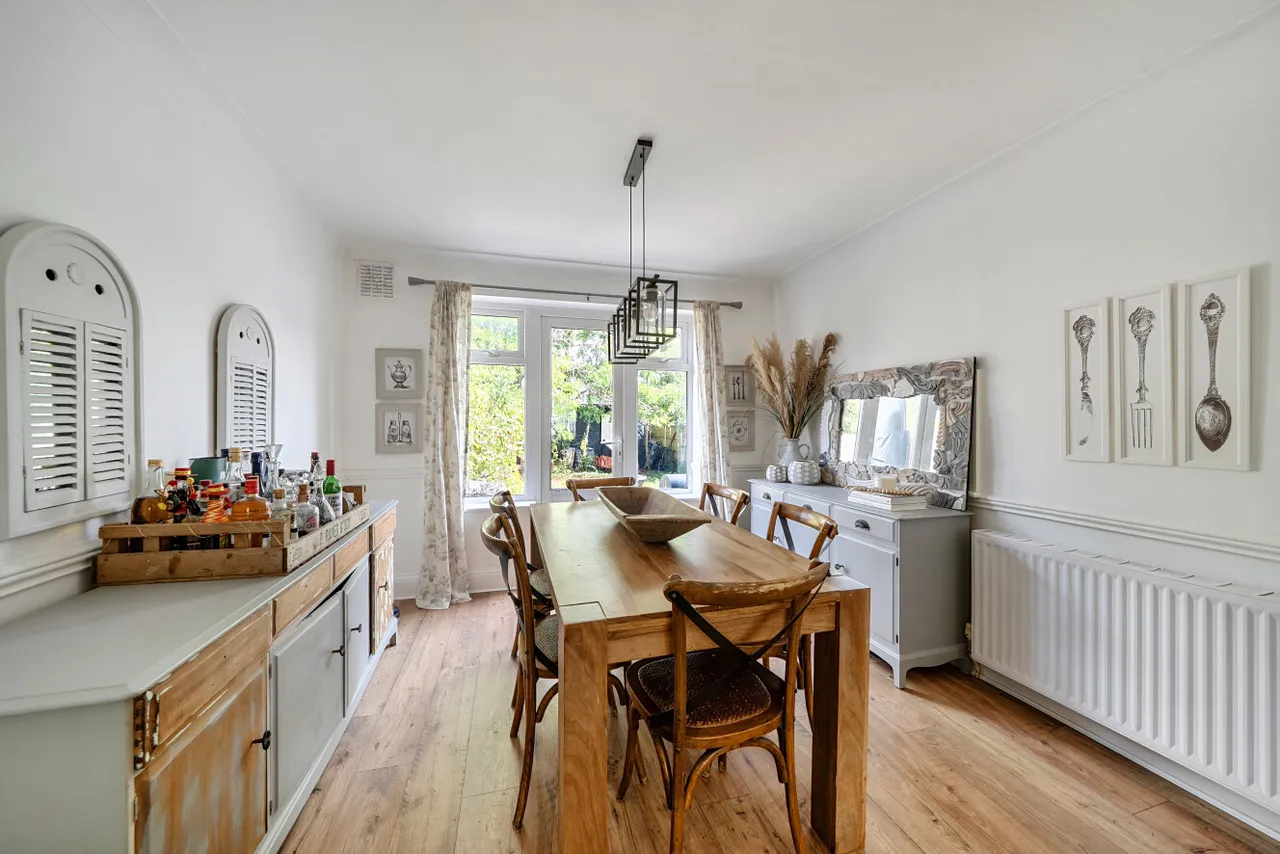 Friary Close, London, N12, photo 13