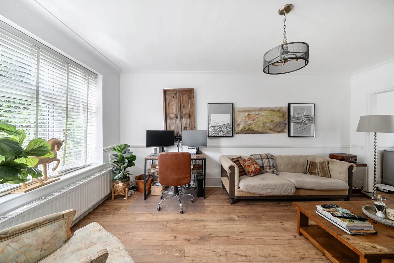Friary Close, London, N12, photo 11