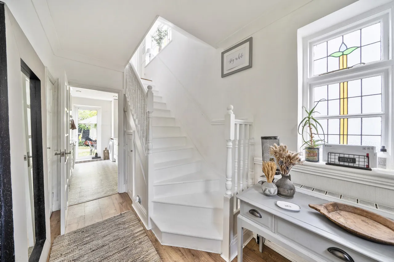 Friary Close, London, N12, photo 6