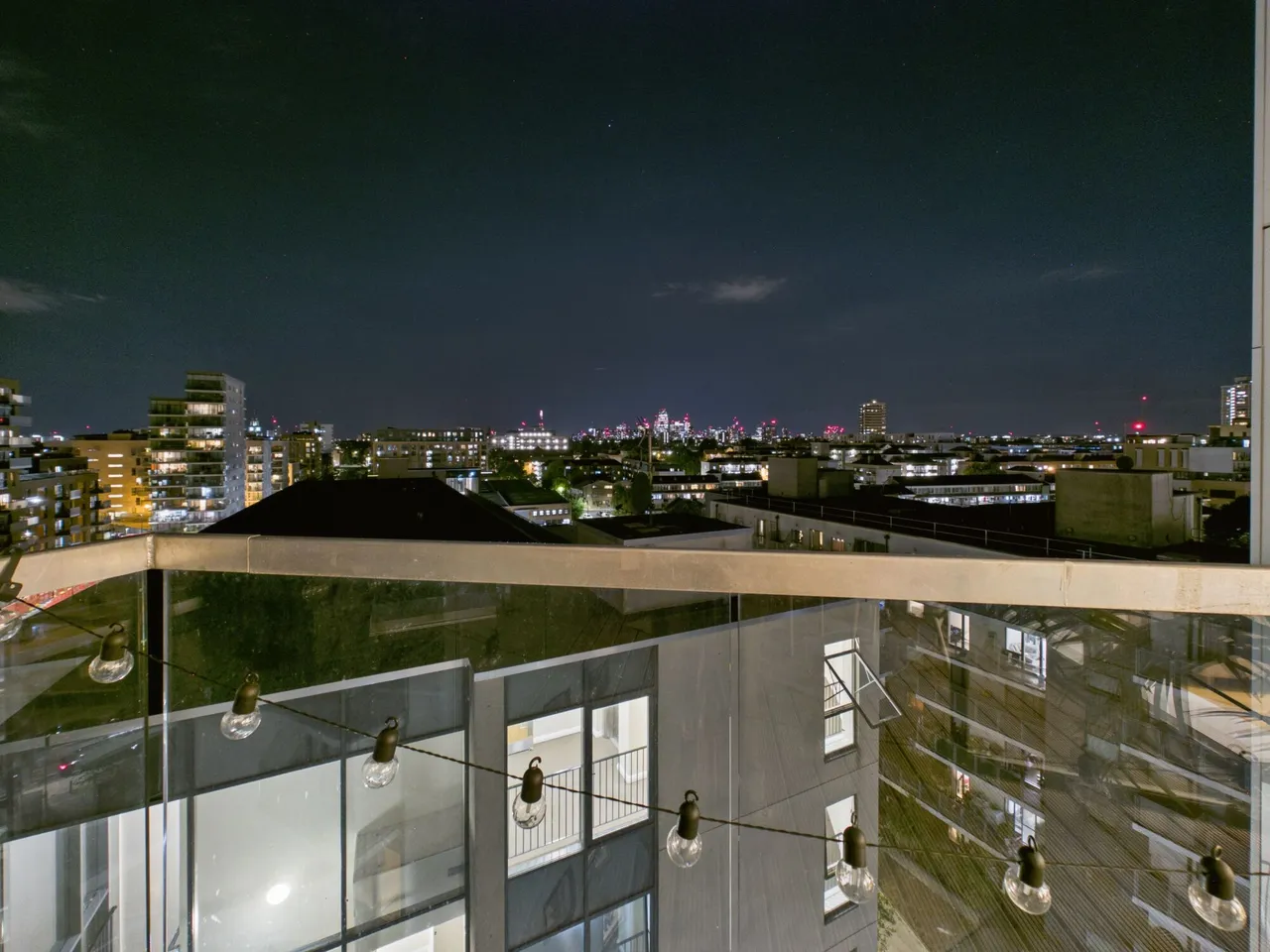 701 Ingot Tower, 28 Ursula Gould Way, London, photo 4