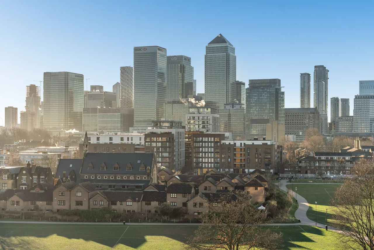 701 Ingot Tower, 28 Ursula Gould Way, London, photo 5