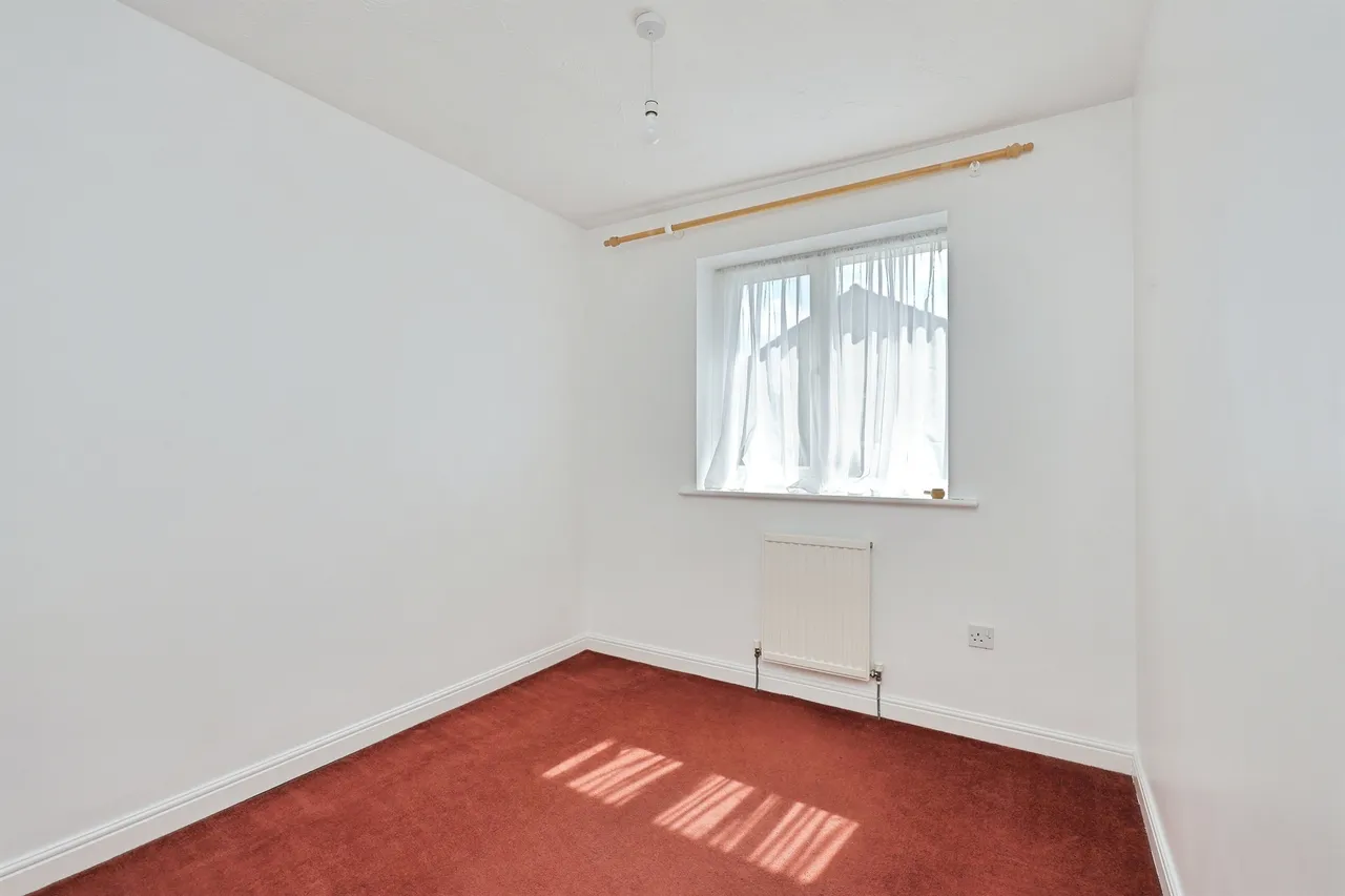 Lisbon Road, Toftwood, Dereham, photo 12