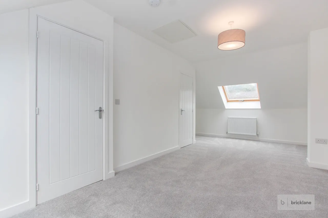 Knovill Close, Lawrence Weston, Bristol, photo 6