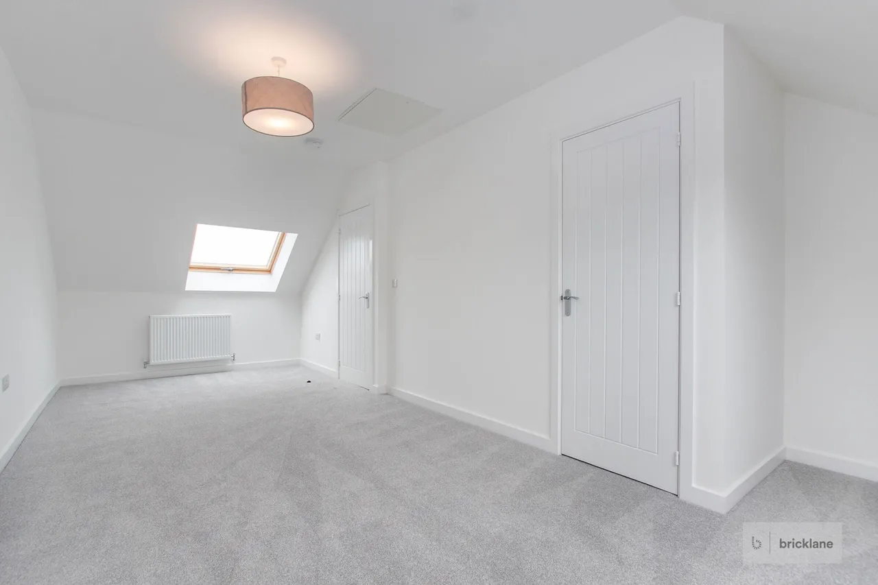 3 bed house to rent — Knovill Close, Lawrence Weston, Bristol