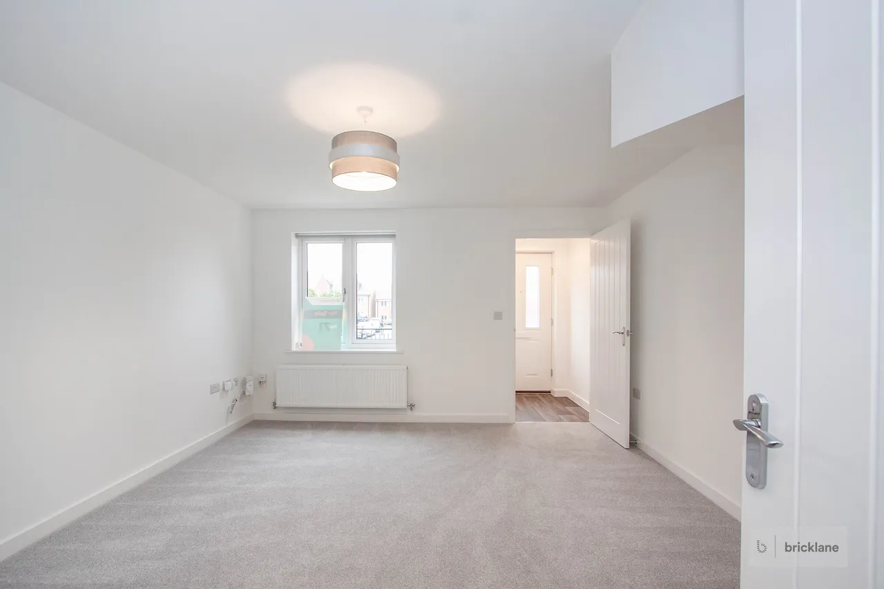 Knovill Close, Lawrence Weston, Bristol, photo 8